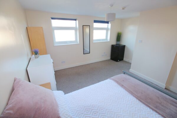 105 Carholme Road, Lincoln, Lincolnshire, LN1 1RT,