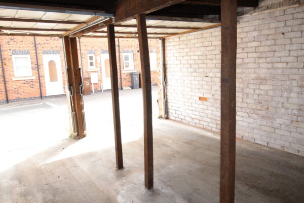 Double Garage, 1 Mill Lane, Lincoln, Lincolnshire, LN5 7QN, United Kingdom