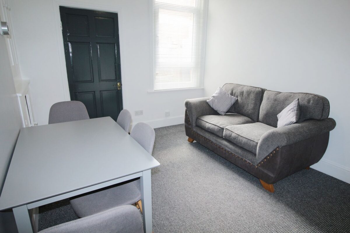 16 Carholme Road, Newland, Lincoln, Lincolnshire, LN1 1RR